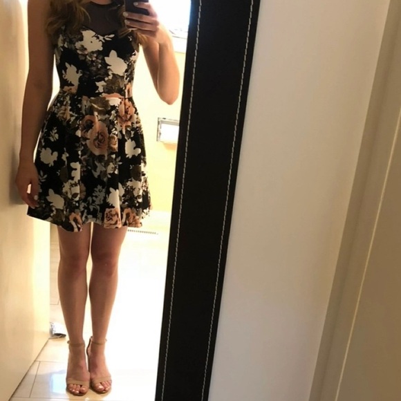 Floral party dress - Picture 4 of 6